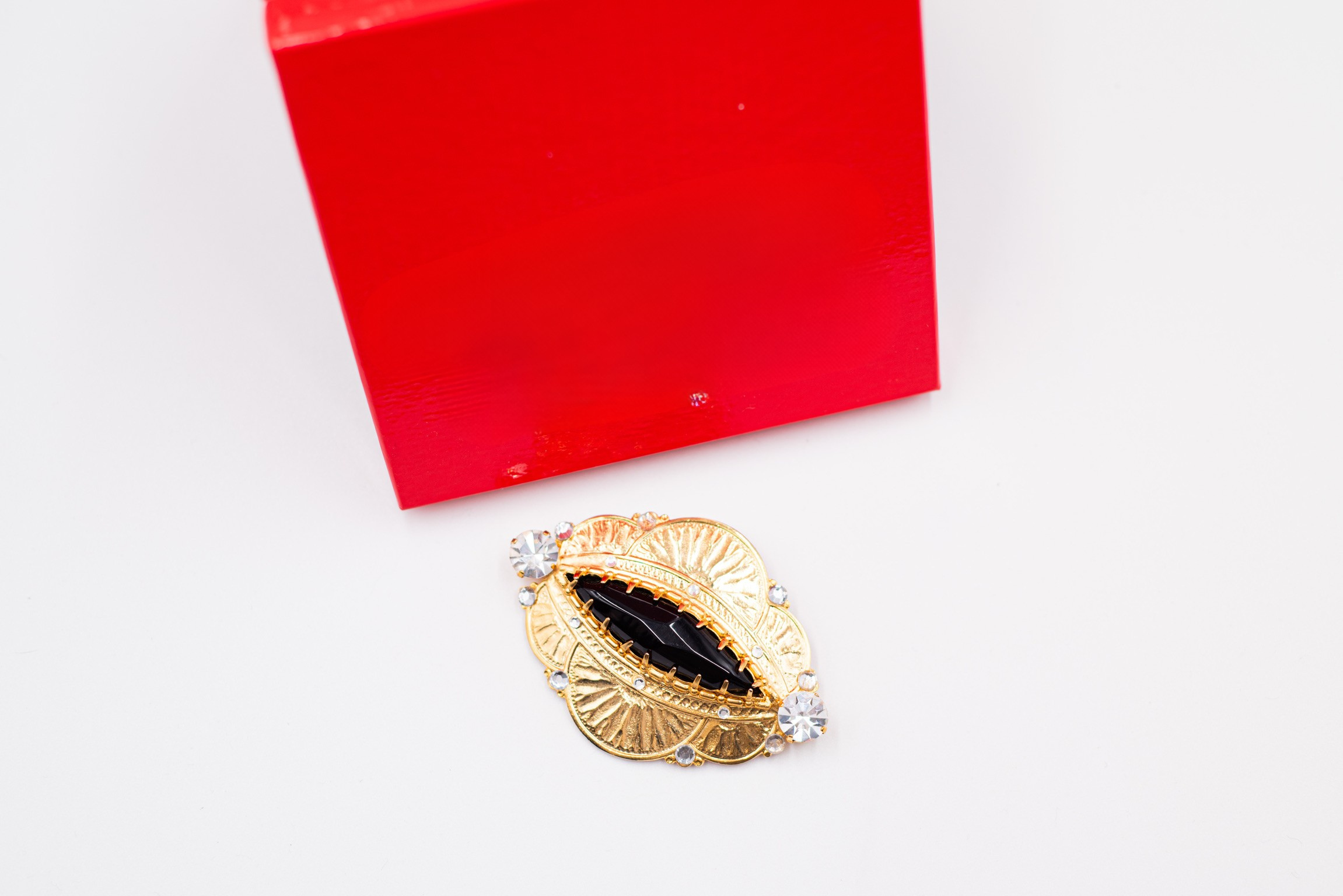 SPILLA IN PIETRA NERA