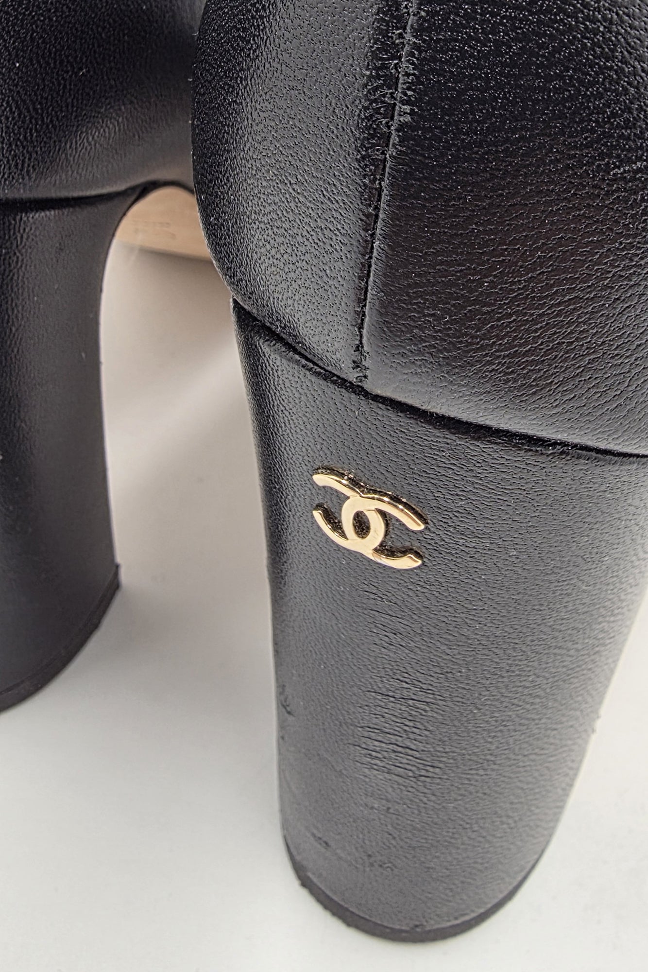décolleté spuntate Chanel